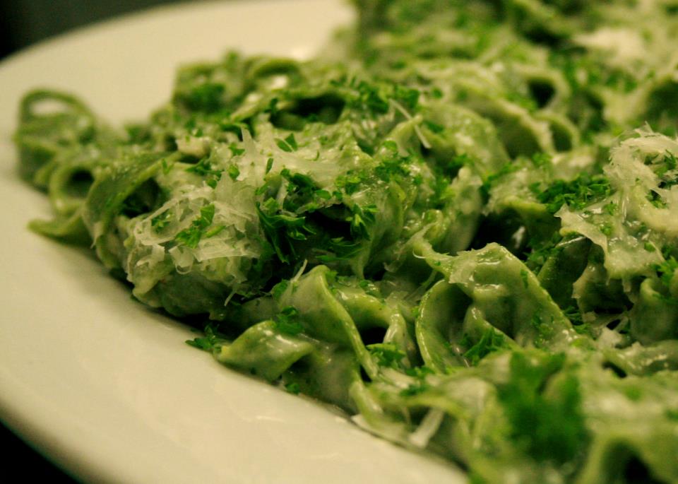 spinach pasta with gorgonzola cream sauce